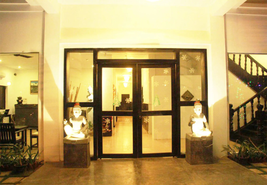 Hotel De La Chheng