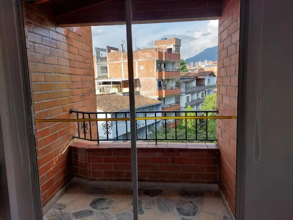 Apartamento en Envigado cerca a Parque Principal - Anturios Piso4