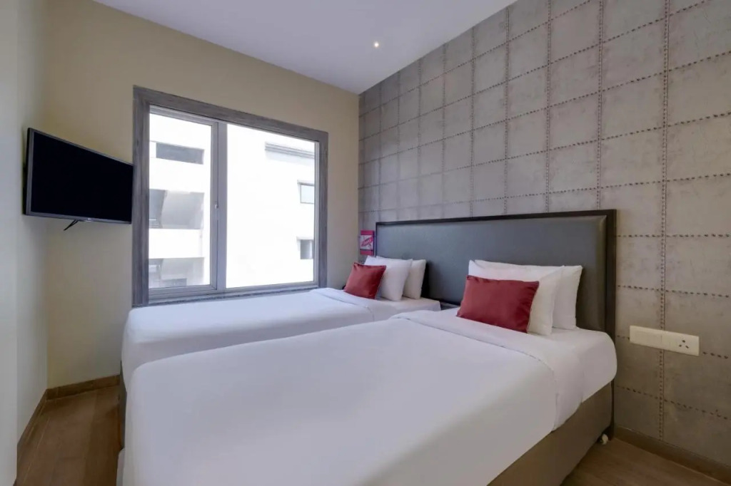 7 Apple Hotel, Vadodara