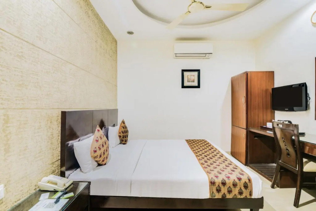 Cosy Grand, Chanakyapuri by The Cosy Hotels
