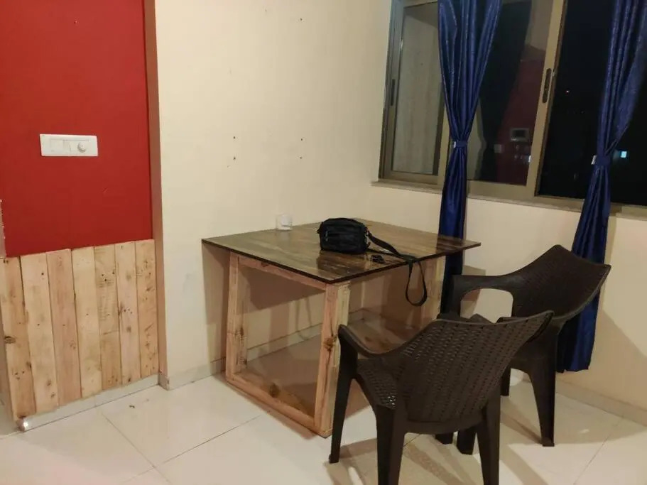 Spacious 1BHK @Thane, Free Wi-Fi, Free Parking.