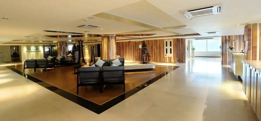 Davanam Sarovar Portico Suites