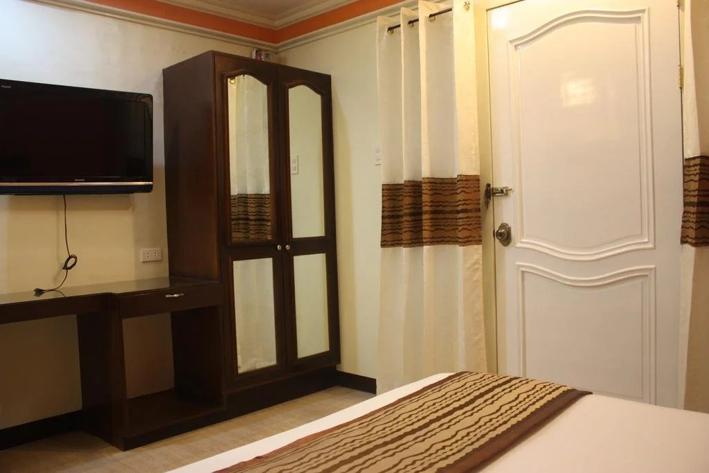 La Piscine Bed & Breakfast