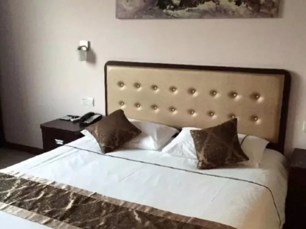 Jinan Silver Carnival Hotel