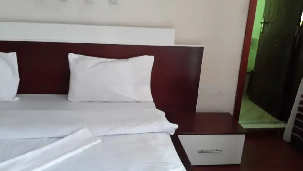 Yomi Hotel