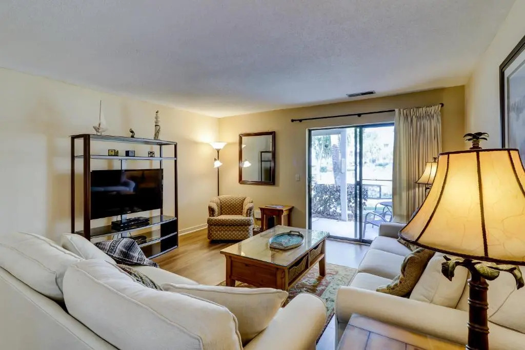 82 Courtside 2 BR Forest Beach Condo