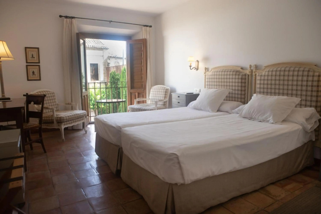 Hotel Puerta de la Luna