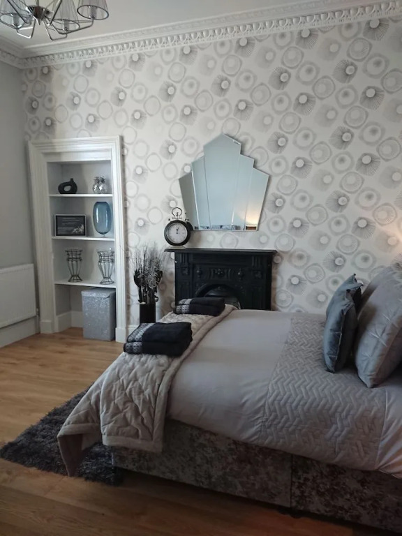 William Wallace Apartment