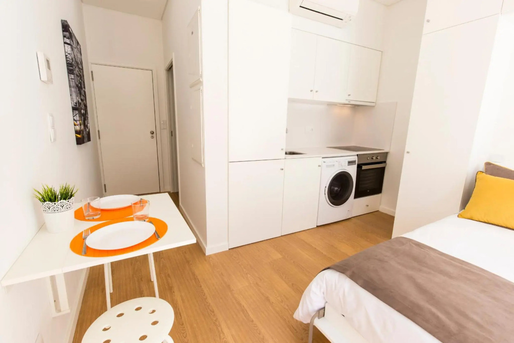 Downtown Porto Mouzinho Studio Apts
