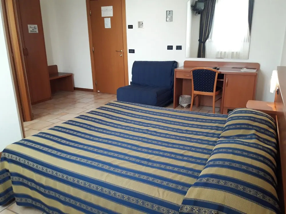 Hotel Lory