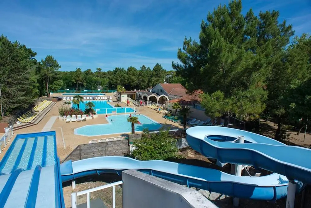 Property With 3 Bedrooms in Saint-jean-de-monts, With Pool Access, Fur