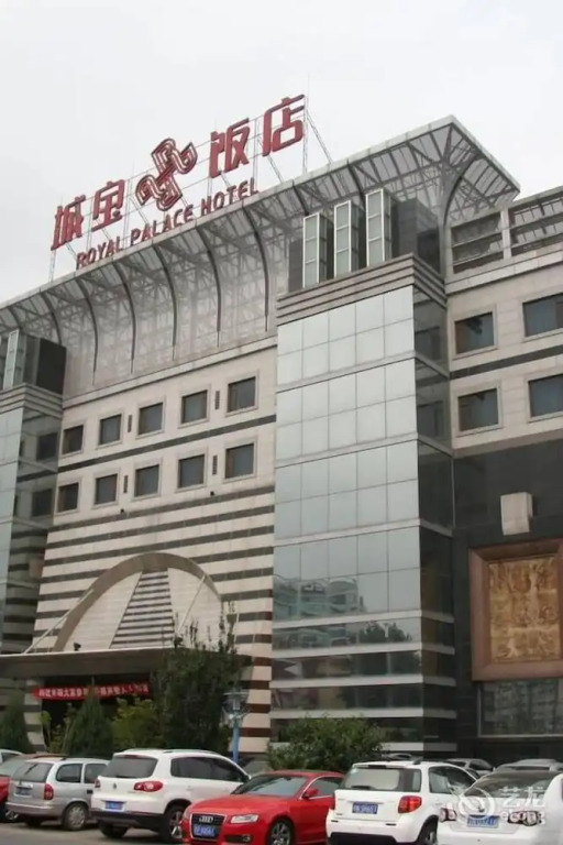 Royal Palace Hotel