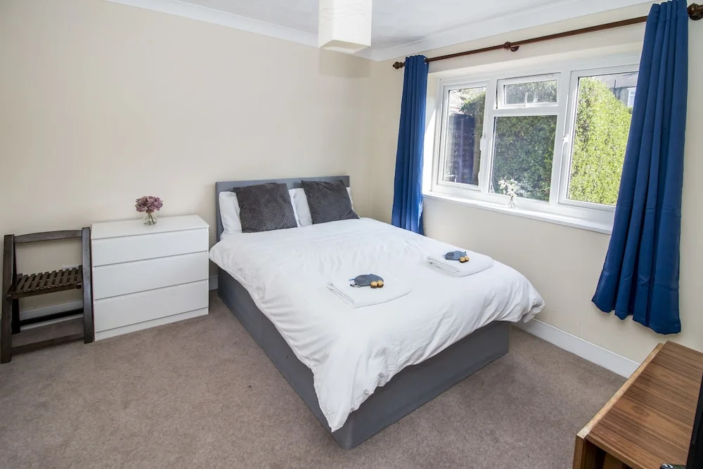 Elegant Rooms in a Quiet Location