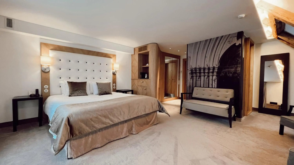 Dome Hotel