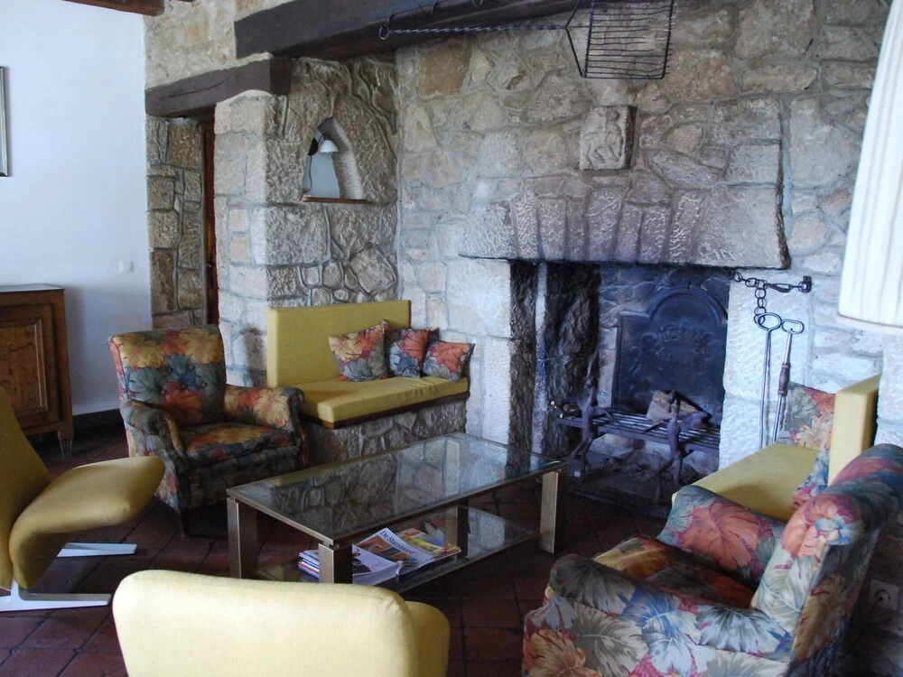 Large hunting lodge with enormous beautiful garden