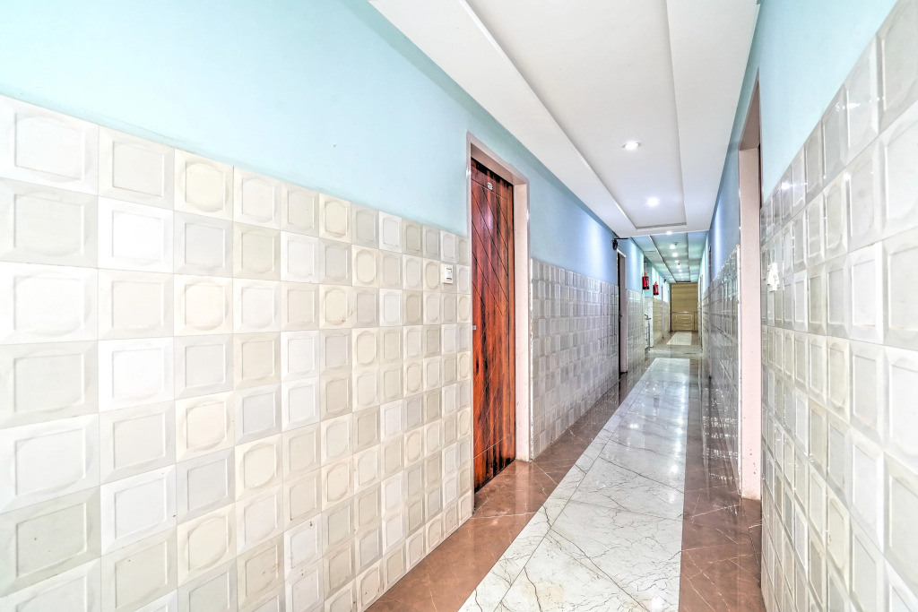 Super Hotel O by OYO Sector 52 Chandigarh ISBT Road Formerly Hari Residency