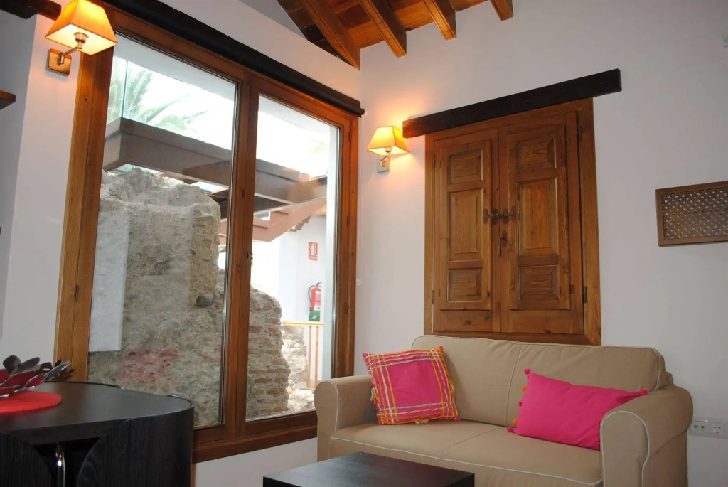 Apartamentos Alhambra
