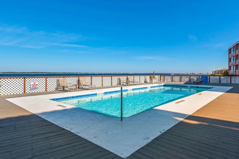 Palm Beach Club by Surfside VR