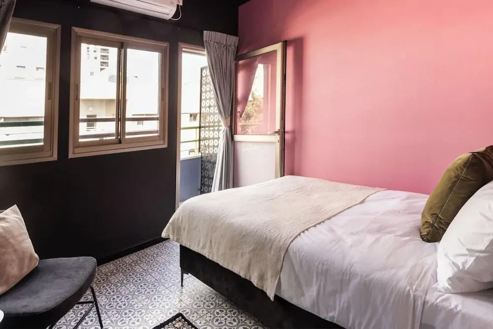 Laura Residence - Modern Studios
