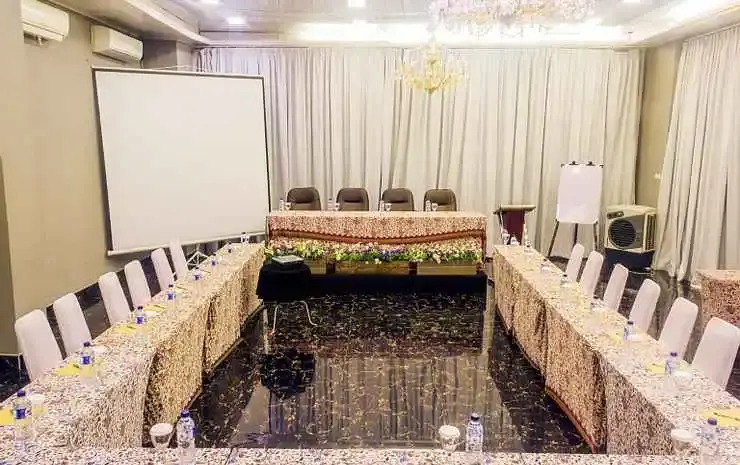 Bunga Bunga Hotel Pasar Baru - Jakarta