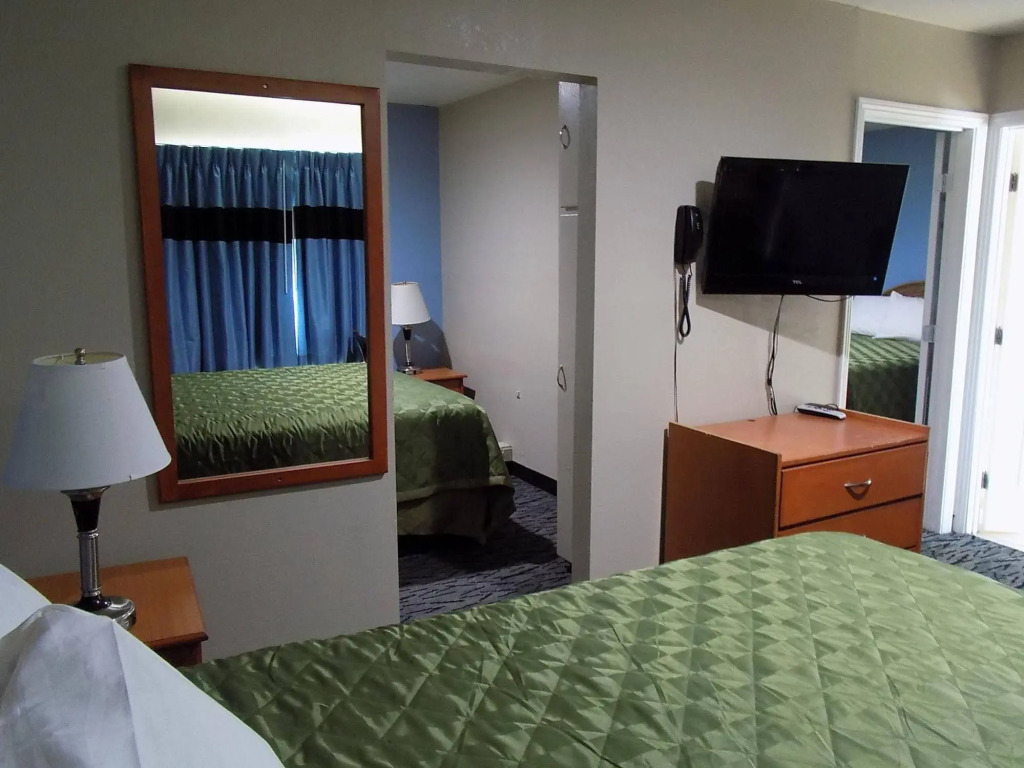 Salt Air Lodge