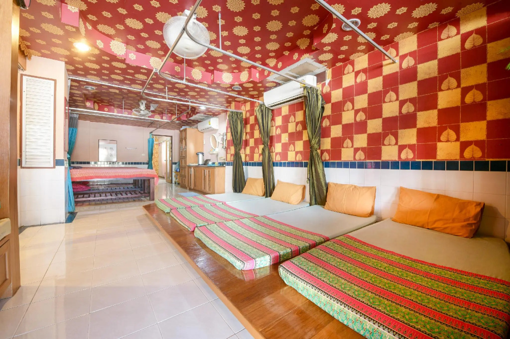 Saithong Place Hotel