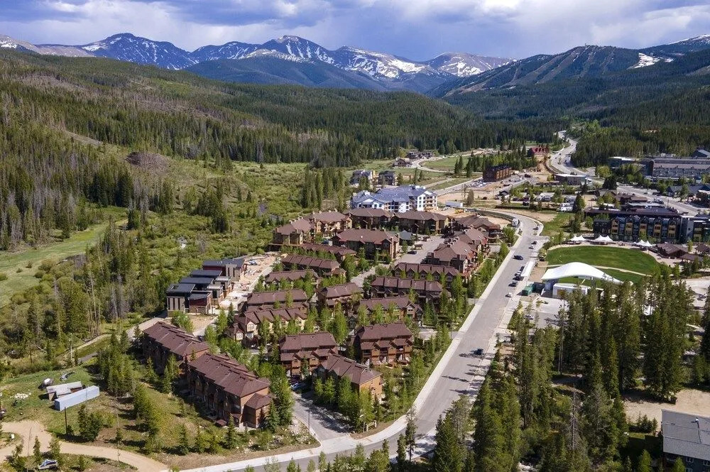 Ski Idlewild 1 Bedroom Condo by RedAwning