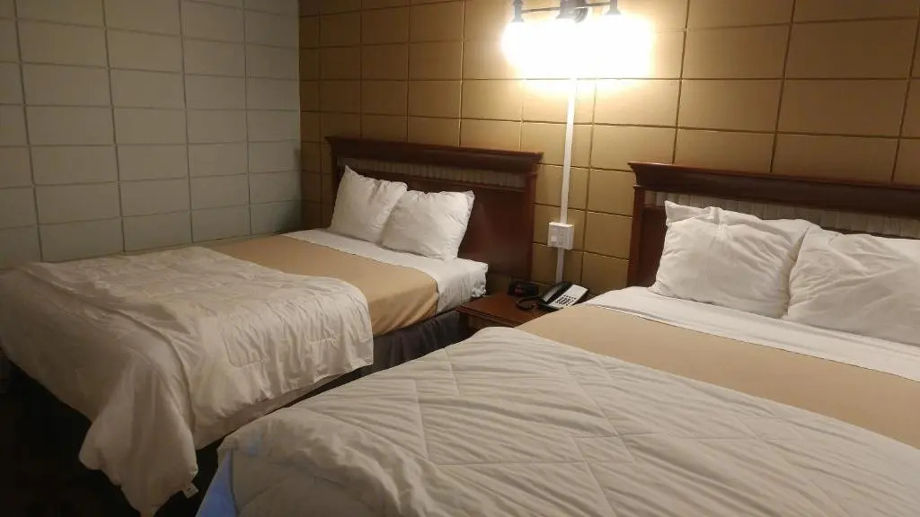 Big Rock Motel