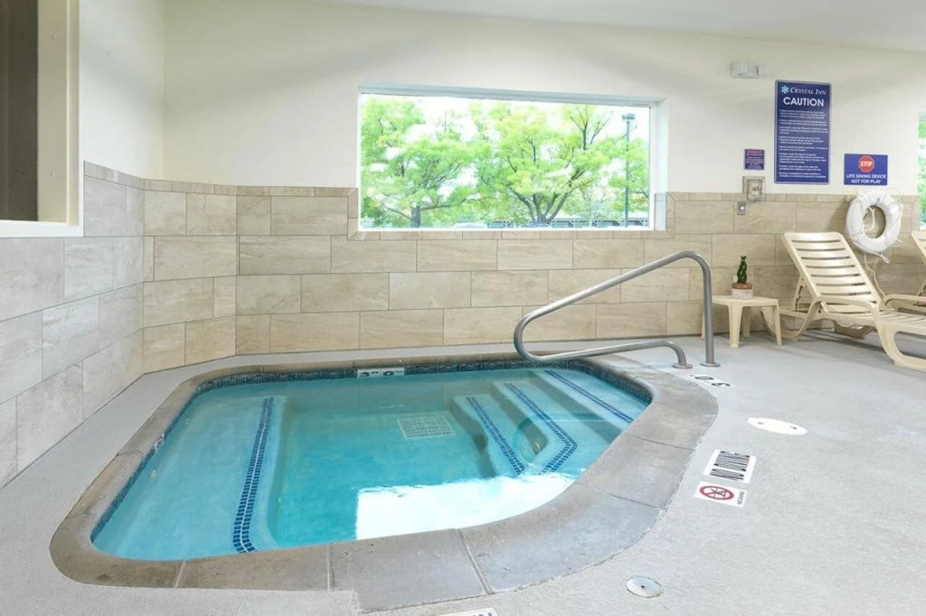 Crystal Inn Hotel & Suites - West Valley City