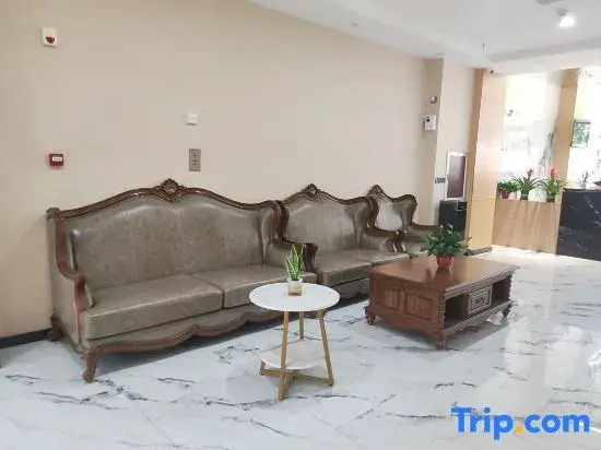 Seman Hotel (Qingdao Jinggangshan Road Subway Station)