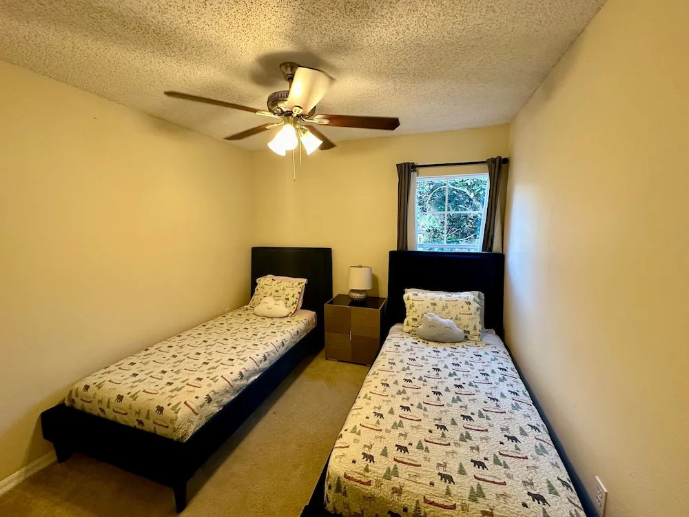 Grand Emerald 3BR Townhouse Near Disney Parks