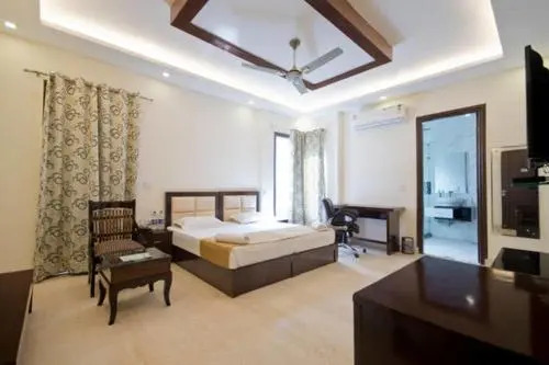 Hotel Pearl Gurgaon