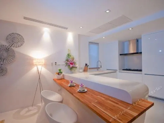 Panu Luxury Beachfront Apartments