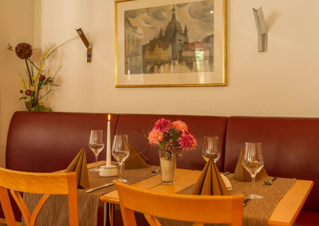 NOVALIS Hotel Dresden by AURUM