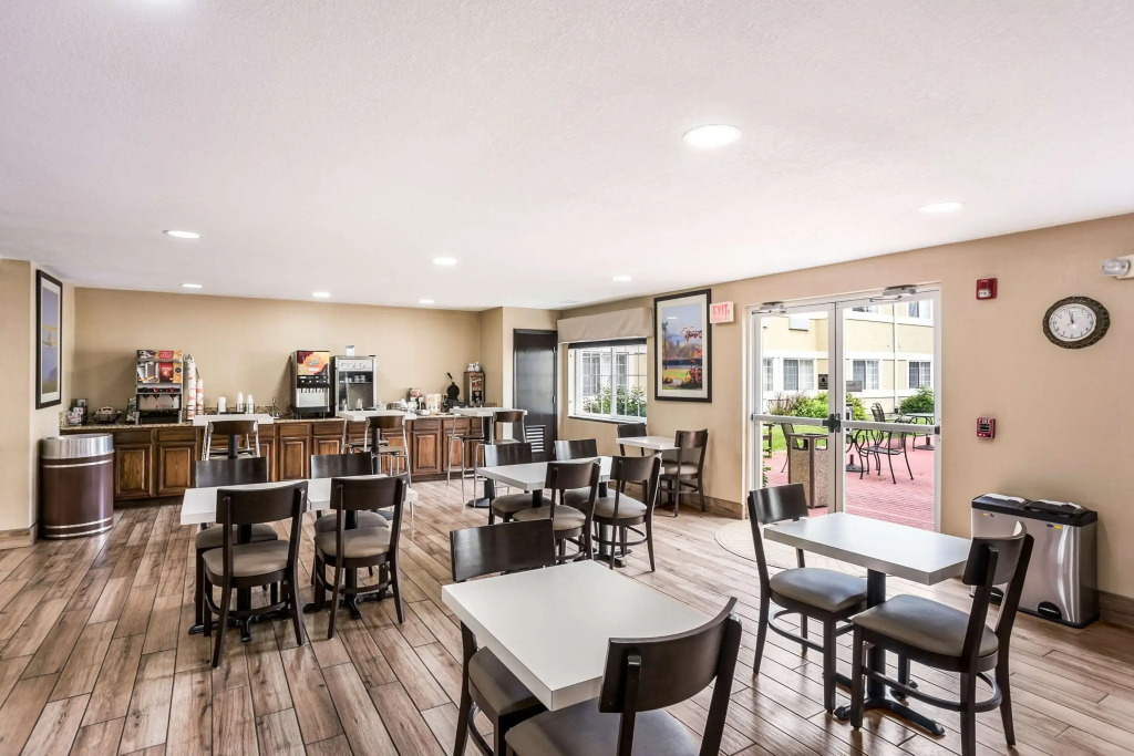MainStay Suites Cedar Rapids