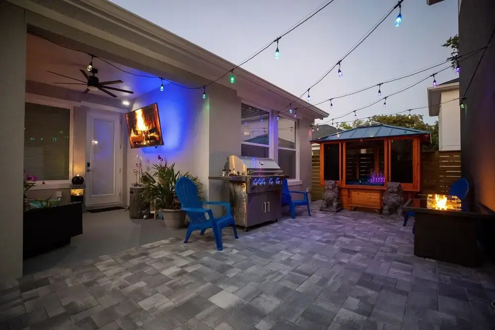 Brand New Modern Pet Friendly Zen Home W/ Private Home Theater & Hot Tub! 2 Bedroom Home by RedAwning
