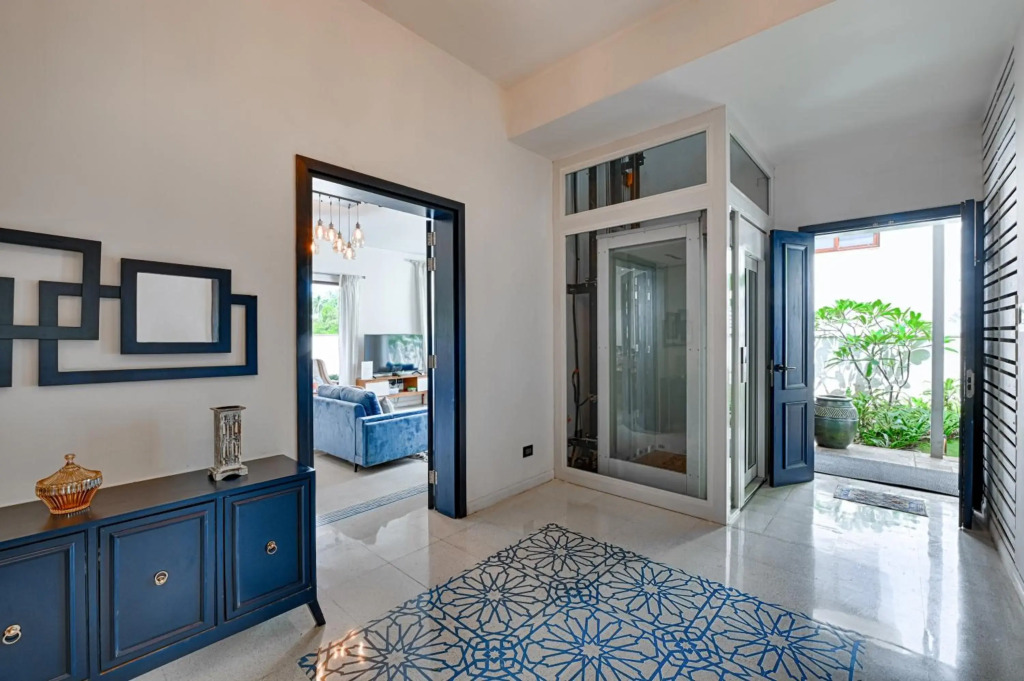 Melhor Stays Villa - L-M102 Luxurious 4BHK villa with private pool, Anjuna