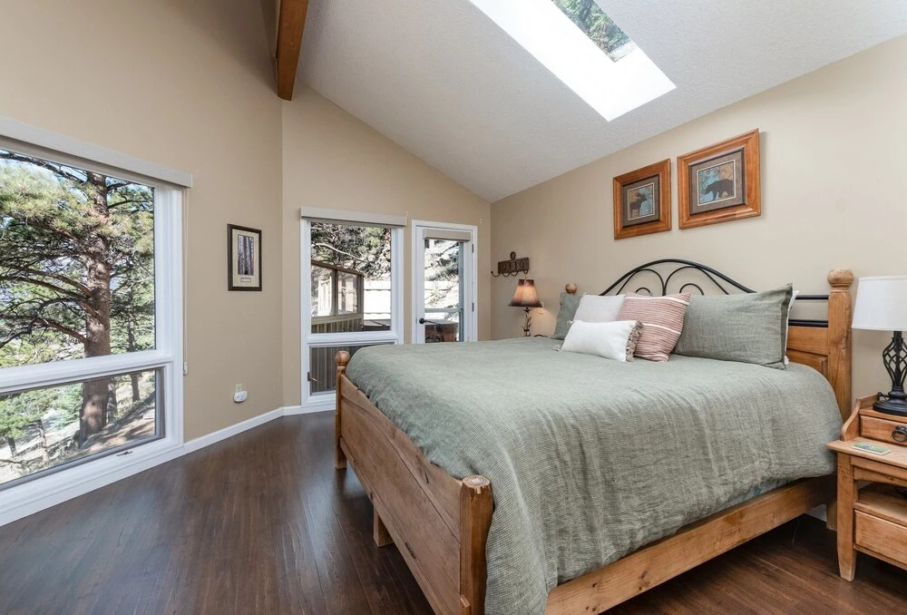 The Cedars Luxury  At Windcliff 5 Bedroom Home by RedAwning