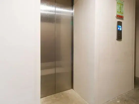 Eimys Place at Urban Deca Mandaluyong by RedDoorz