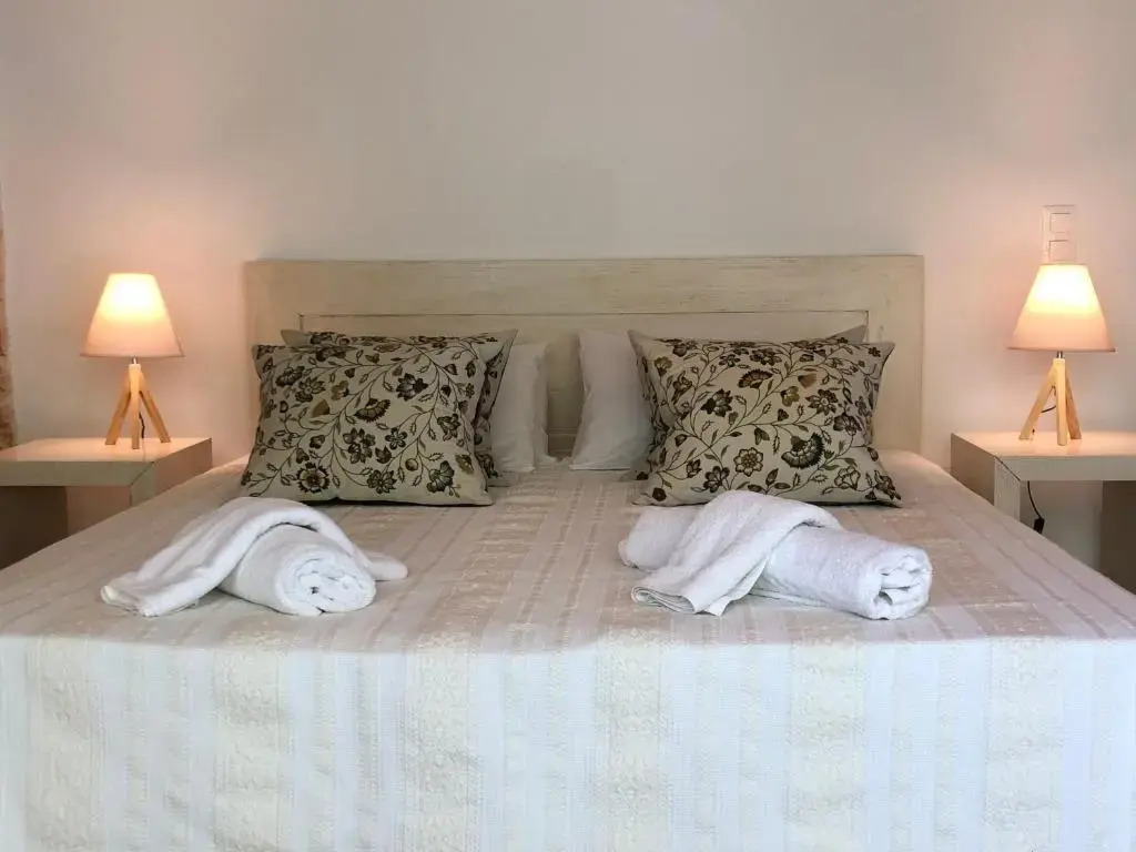 Marina Vista Luxury Studio suites Beach front