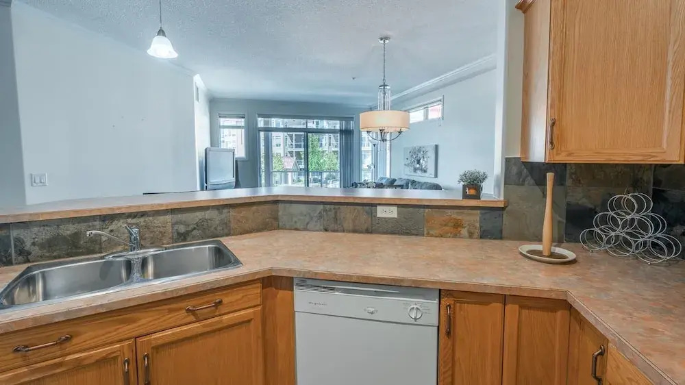 Two Bed Two Bath Two Pools