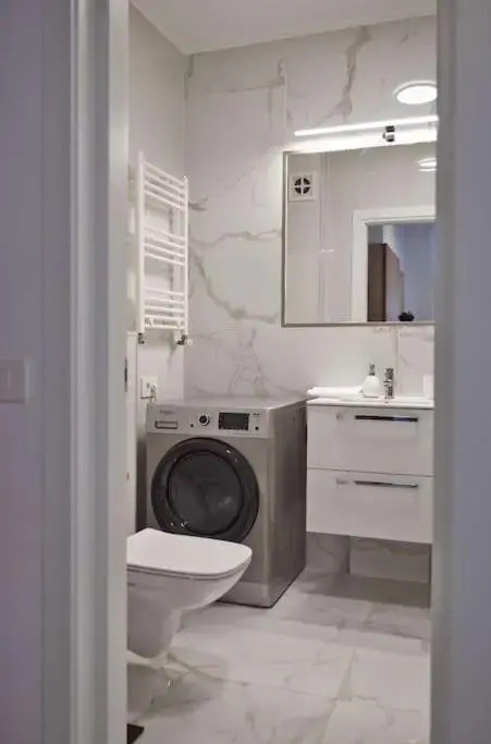 Apartament cu 3 camere Prima Universității