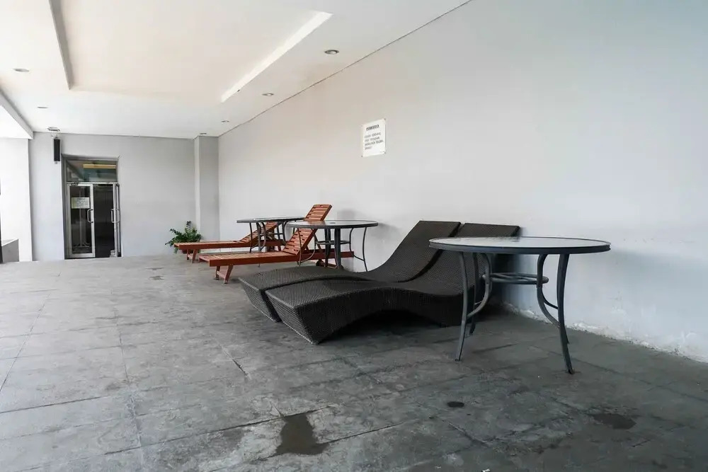 Cozy Living Studio Apartment at Puri Mas