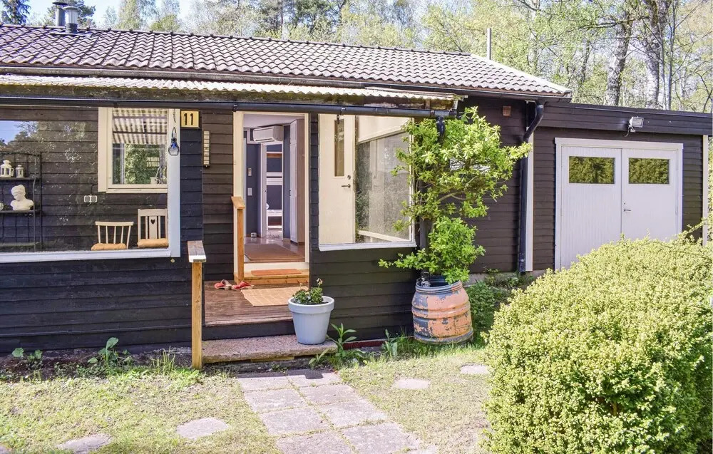 Awesome Home in Färjestaden With 2 Bedrooms