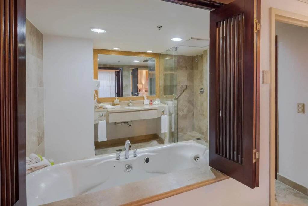 Holiday Inn Monterrey Valle by IHG