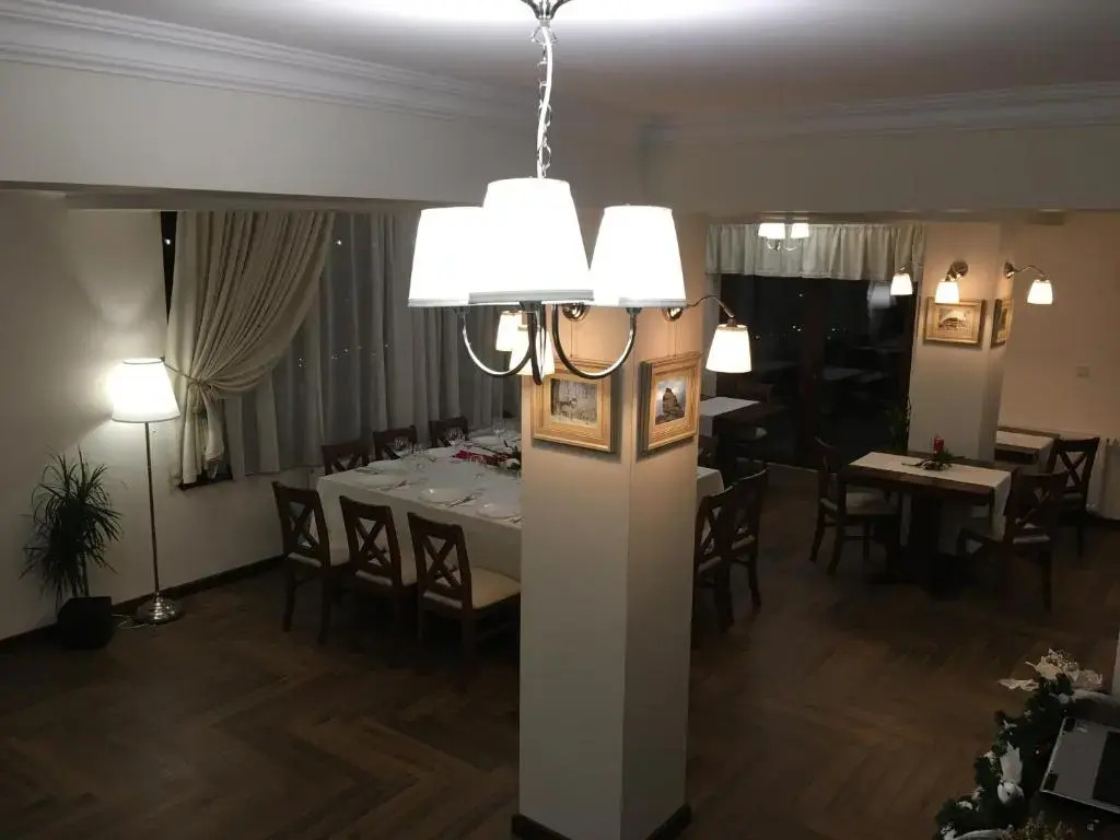 Top House