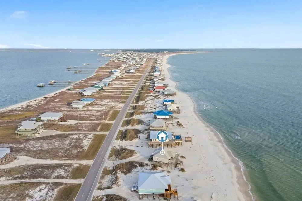 Off The Hook - Very Private Lot With Amazing Gulf Views Perfect For Your Family Beach Vacation 4 Bedroom Home by RedAwning