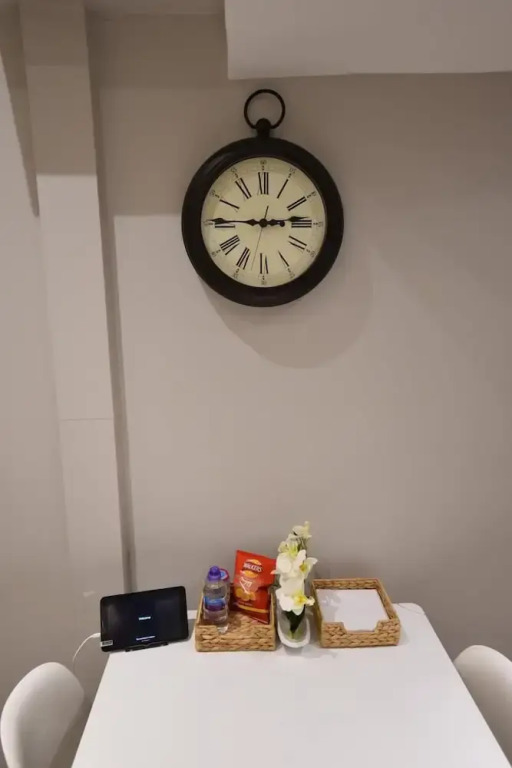 First - Slateford House Apartment