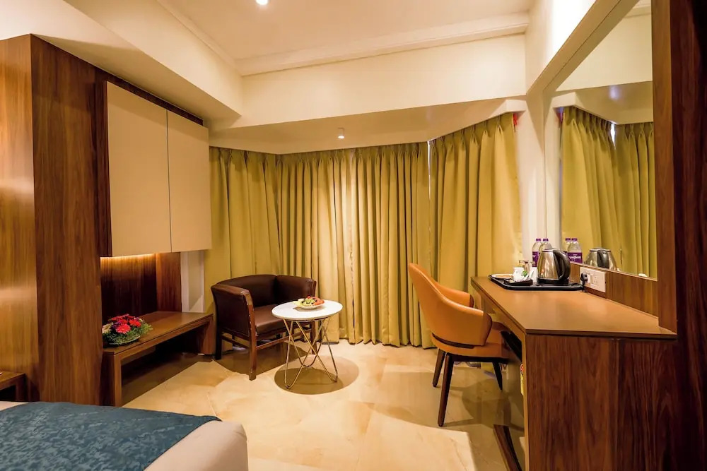 The Coronet Hotel