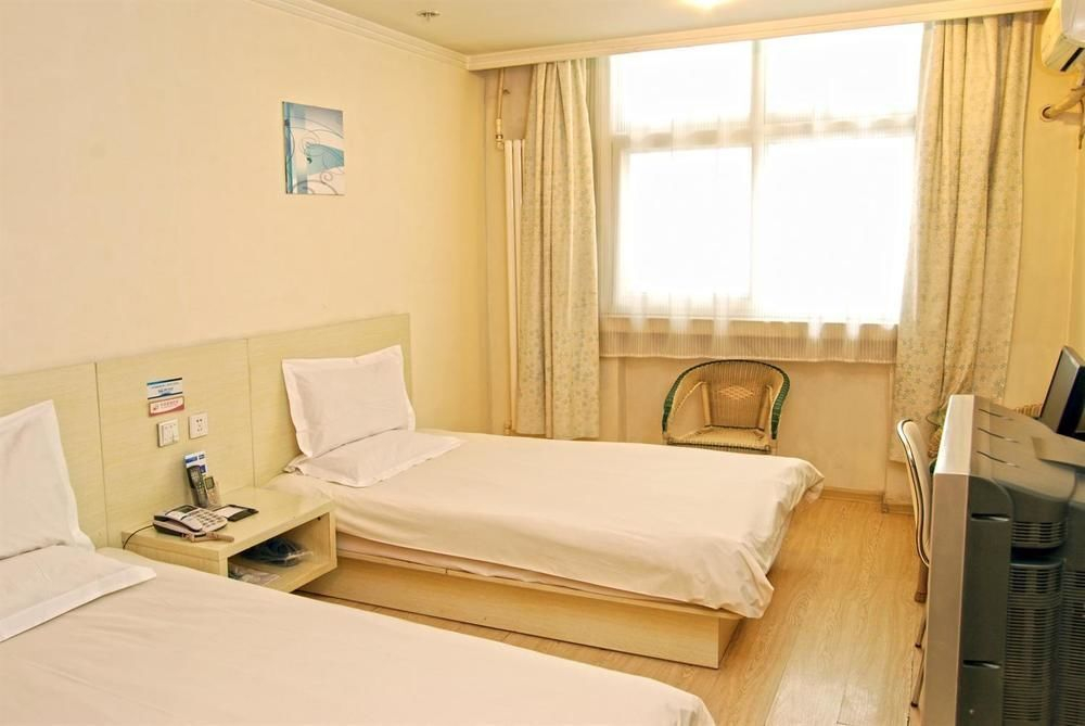 Shijiazhuang Youjia Inn Dongfeng Branch